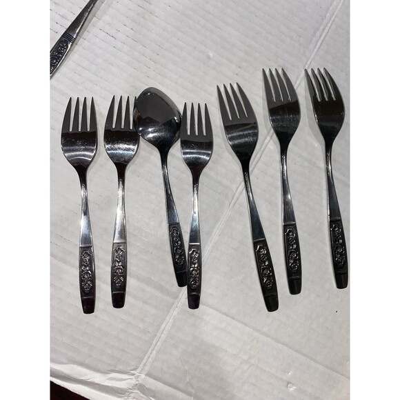 29 Pieces Profile Stainless Oneida Glossy Louisville Rose Flatware Spoons Forks - Picture 5 of 14